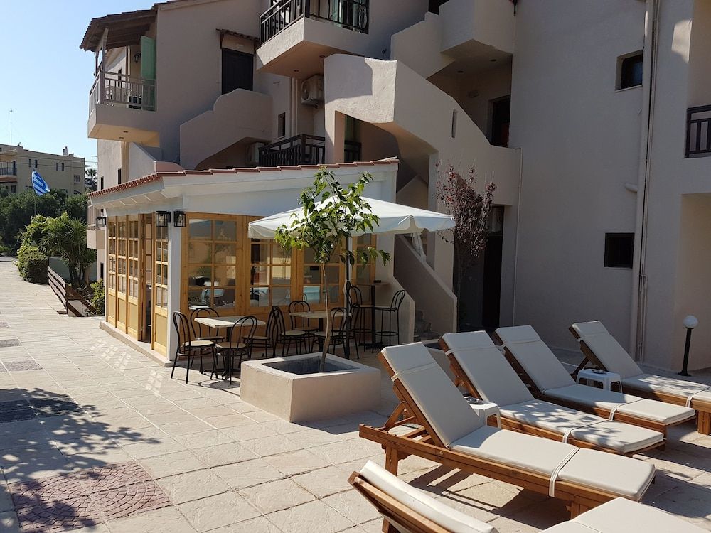 Sirocco Apartments 2
