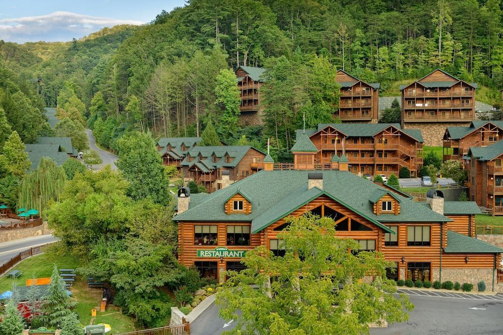 Westgate Smoky Mountain Resort & Spa 1
