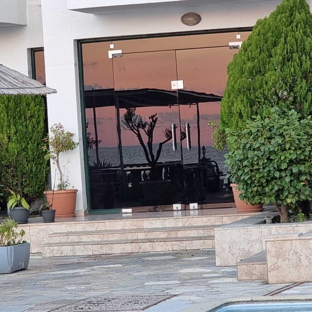 Hotel Mercury Sarande 2