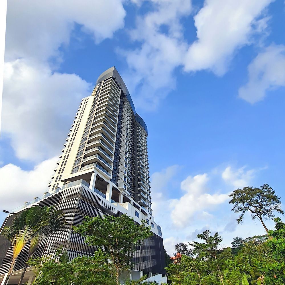 GYDEN STAYCATION #Straits Suites & Residences 1