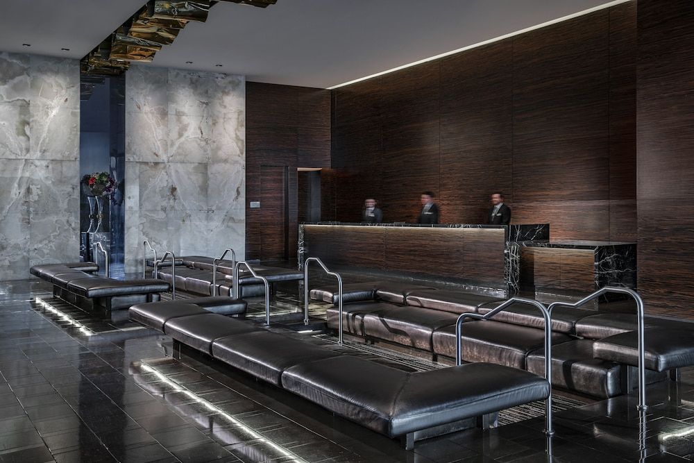 Private Luxury Panoramic Suite at Palms Place 2