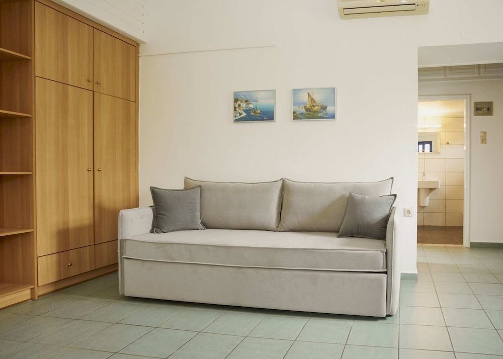 Veneto Sea View Apartments 1