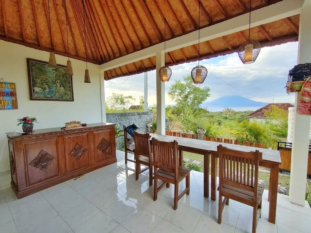 Hotra Hill Cottage 1