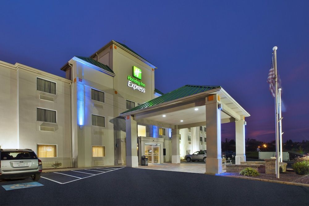 Holiday Inn Express IRWIN (PA TPK EXIT 67) by IHG 1