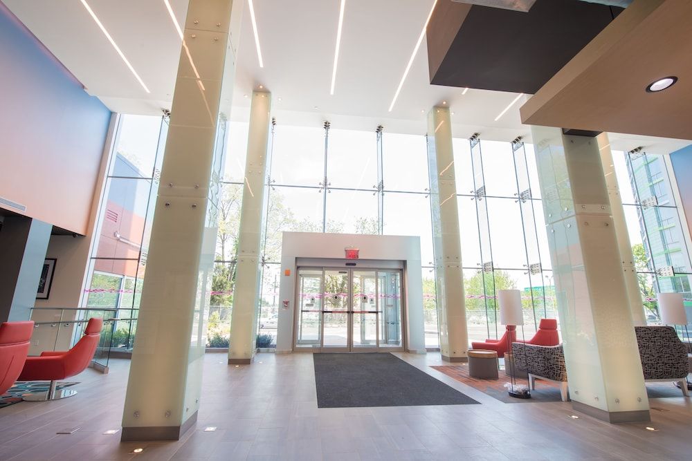 Aloft by Marriott New York LaGuardia Airport 2