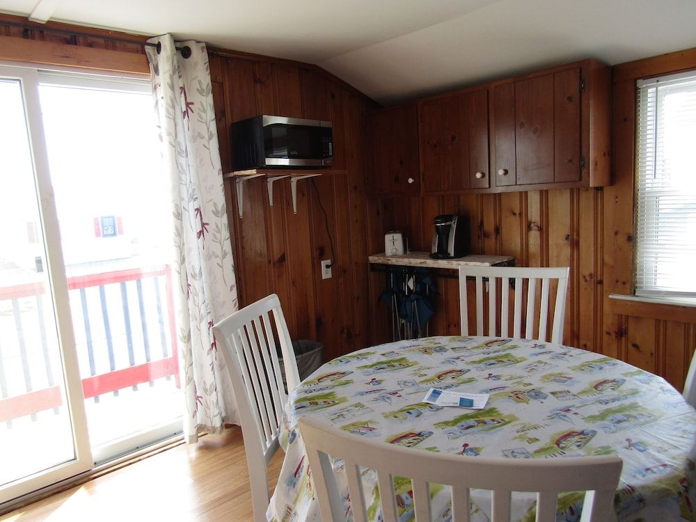 Oceana Cottages 1
