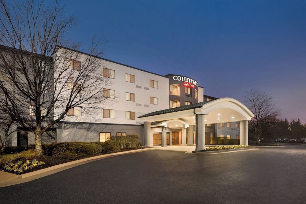 Courtyard by Marriott Potomac Mills Woodbridge 1