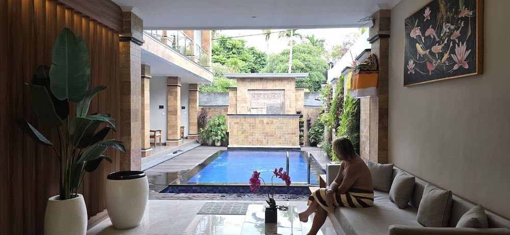 Mara inn 2