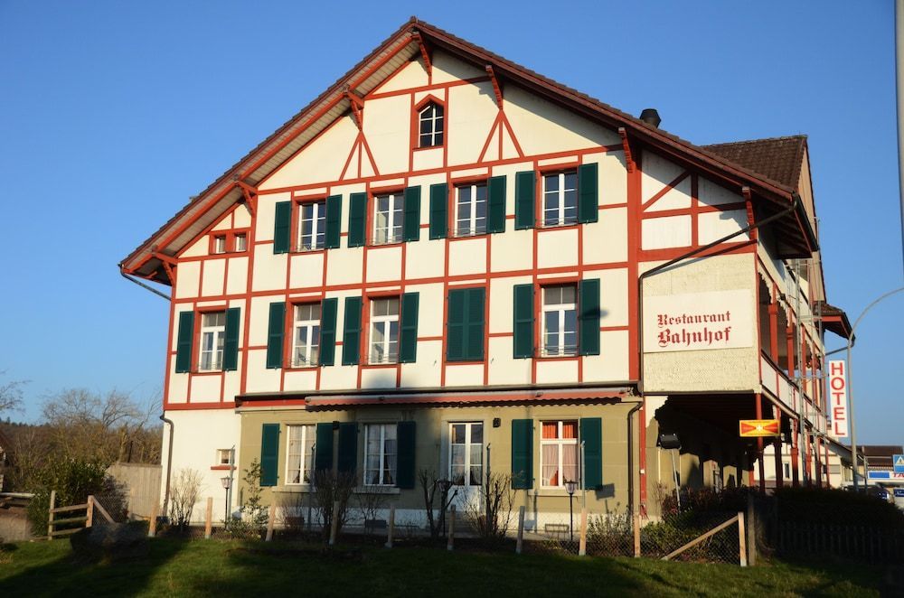 Hotel Restaurant Bahnhof 1