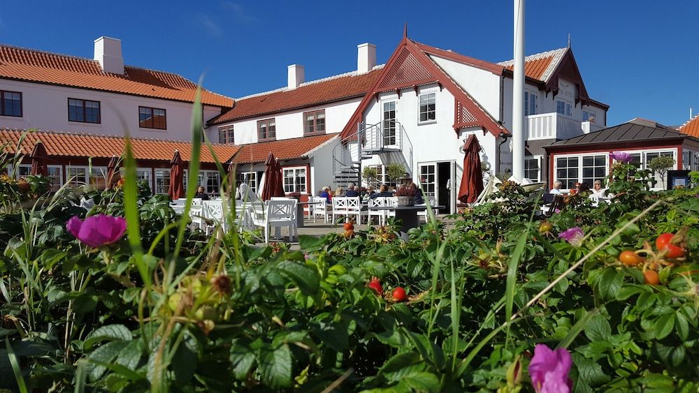 Ruths Hotel 1