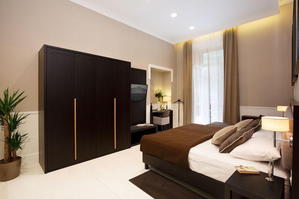 Nap Luxury Guest House 1