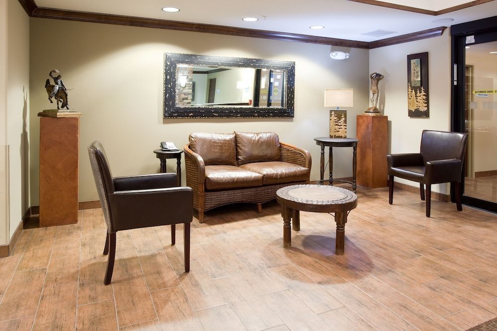 Holiday Inn Express & Suites LANDER by IHG 2