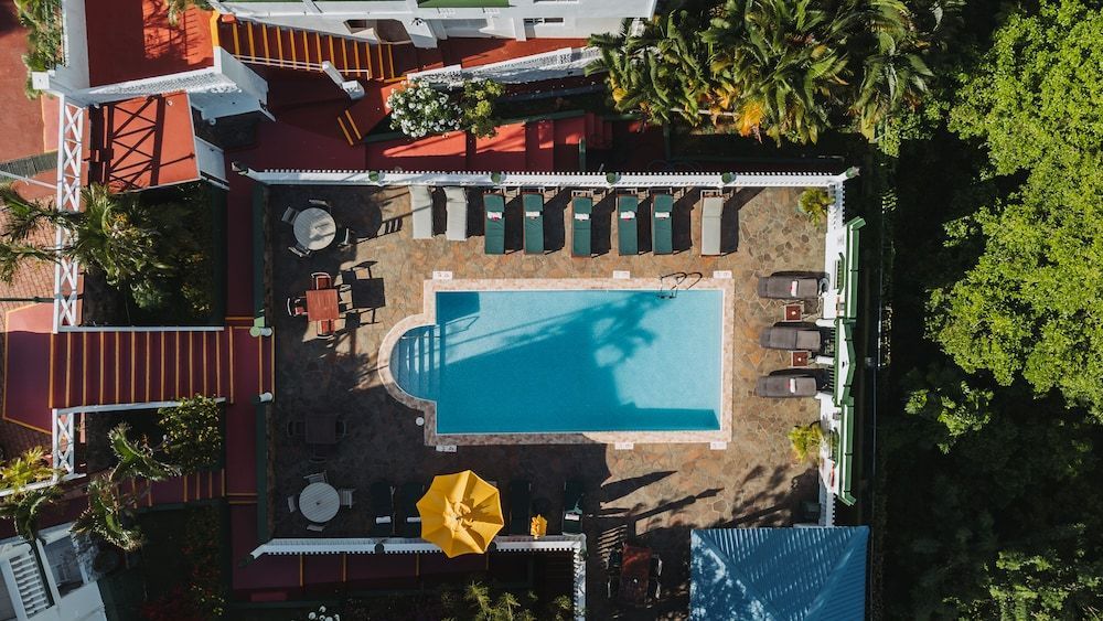 Grenadine House 1