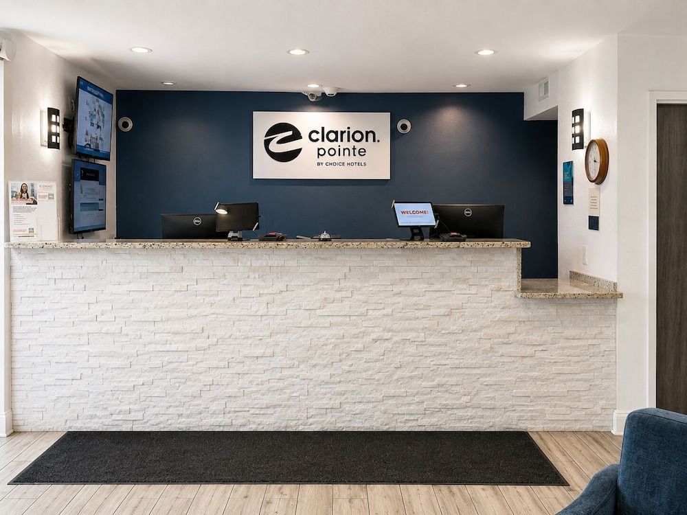 Clarion Pointe - Greensboro Coliseum Area 2