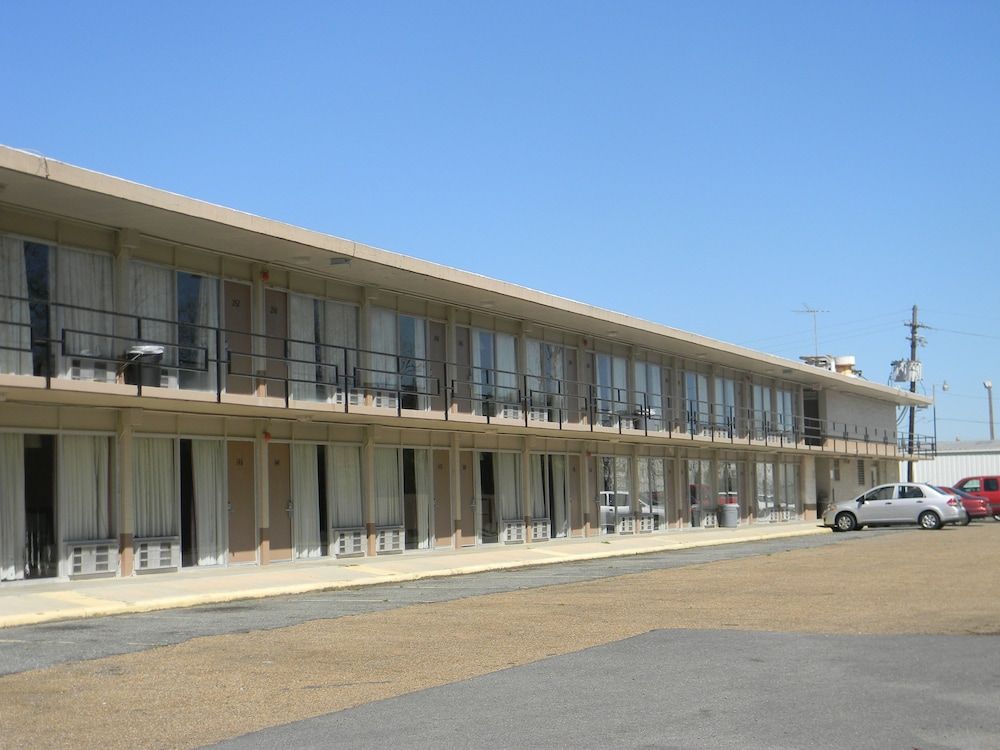 Sunrise Inn Lake Charles 1