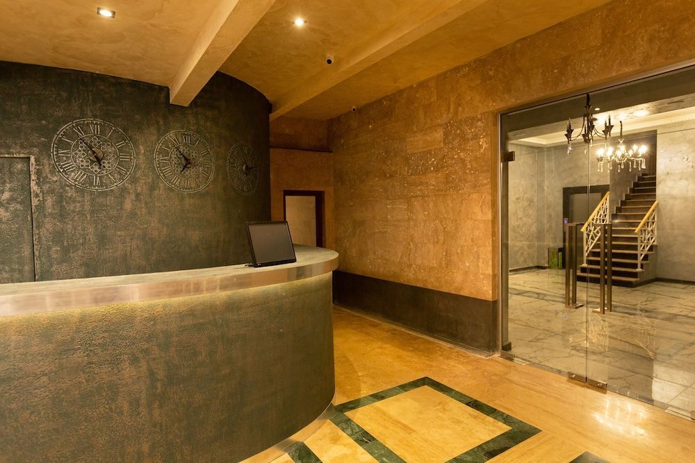 Alaska Resort 1