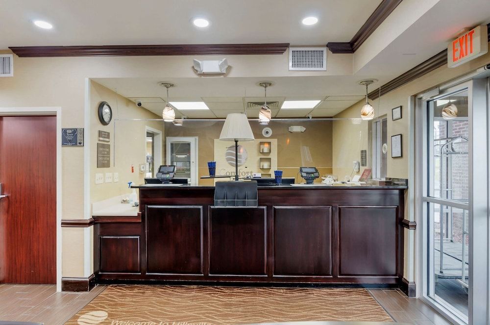 Comfort Inn & Suites Hillsville I-77 2