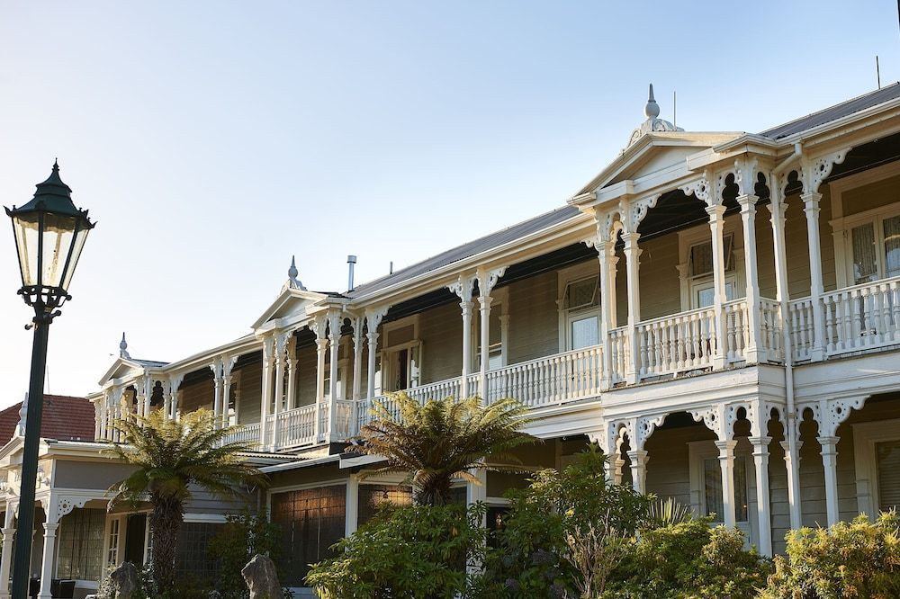 Prince's Gate Hotel 1