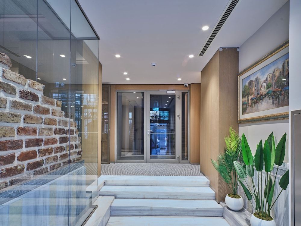 Four-G Hotel Premium 2