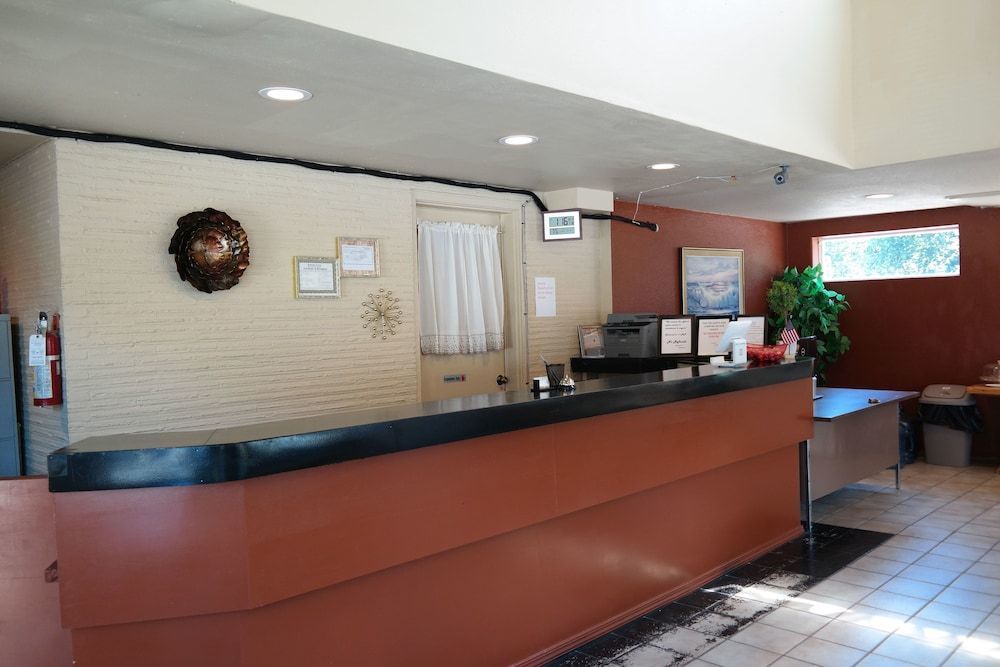 River Park Inn 2