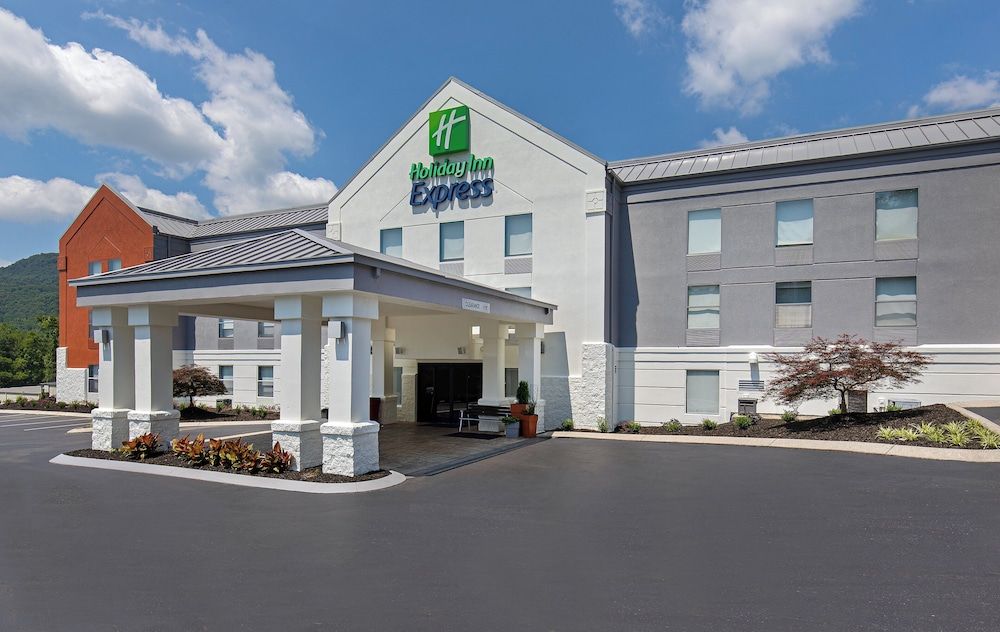 Holiday Inn Express & Suites KIMBALL by IHG 1