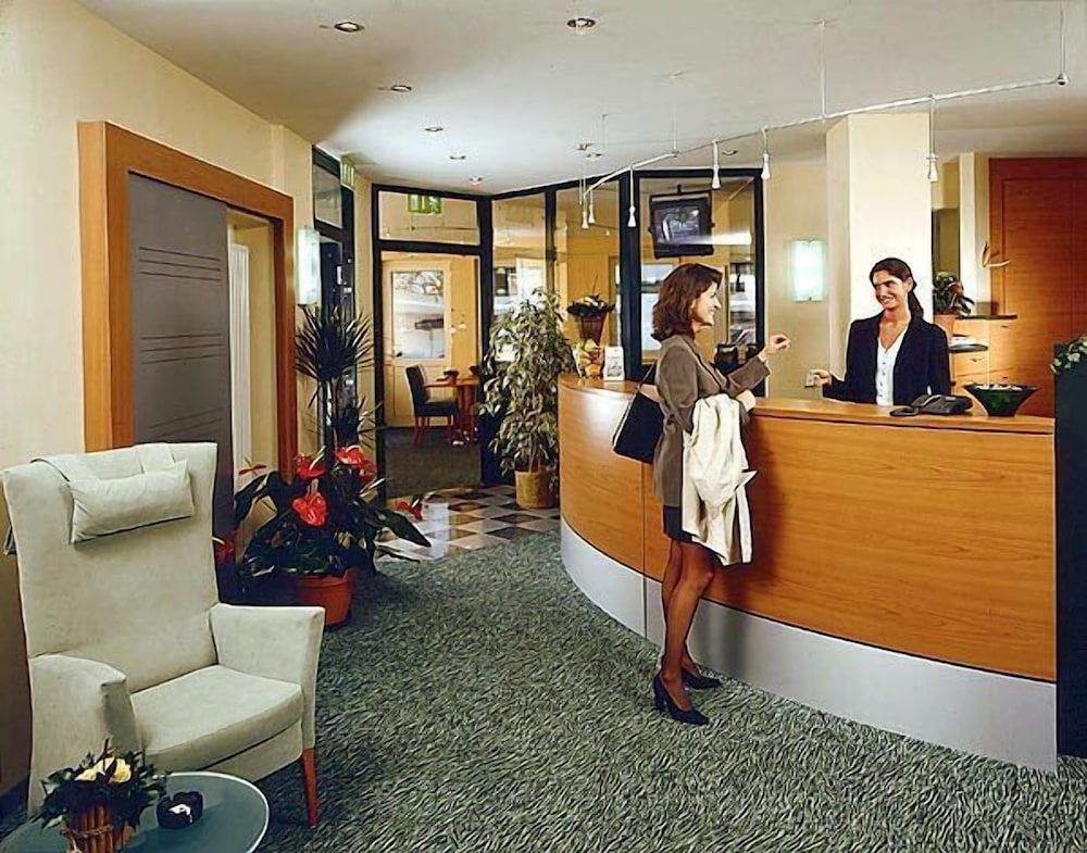 Memphis Hotel 2