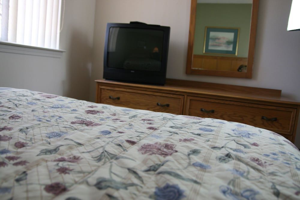 Affordable Suites Shelby 1