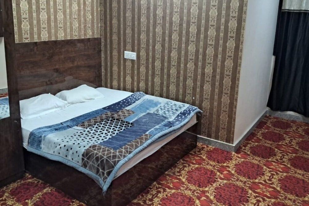 Hotel VEE 2