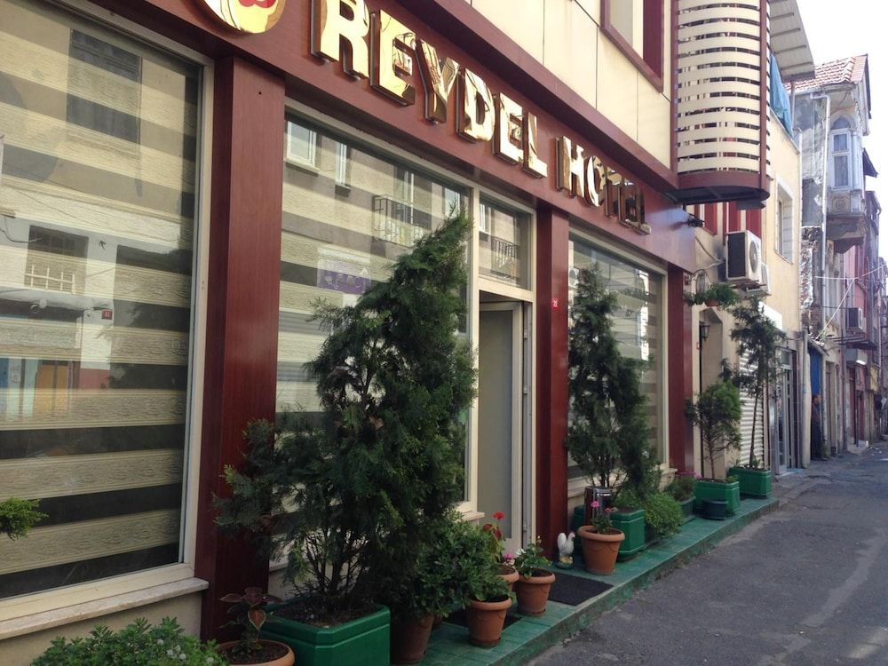 Reydel Hotel 1