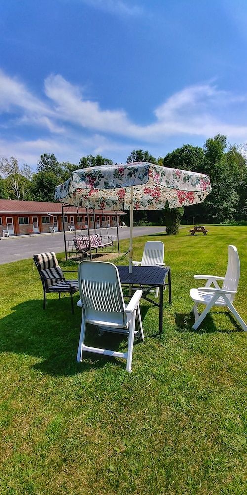 Martin's Inn 1