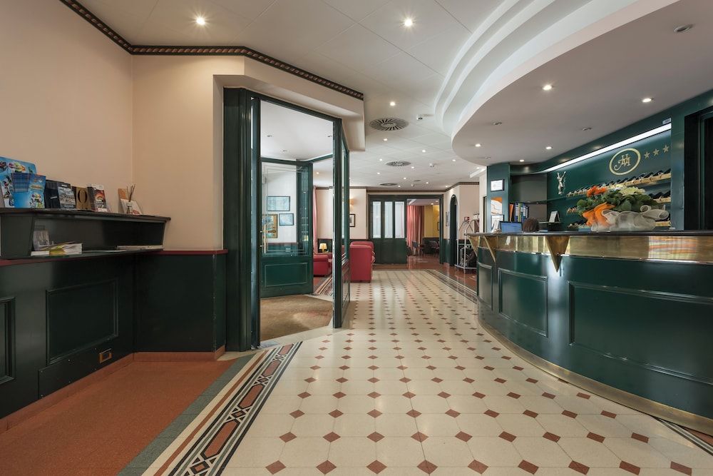 Hotel Montreal 2