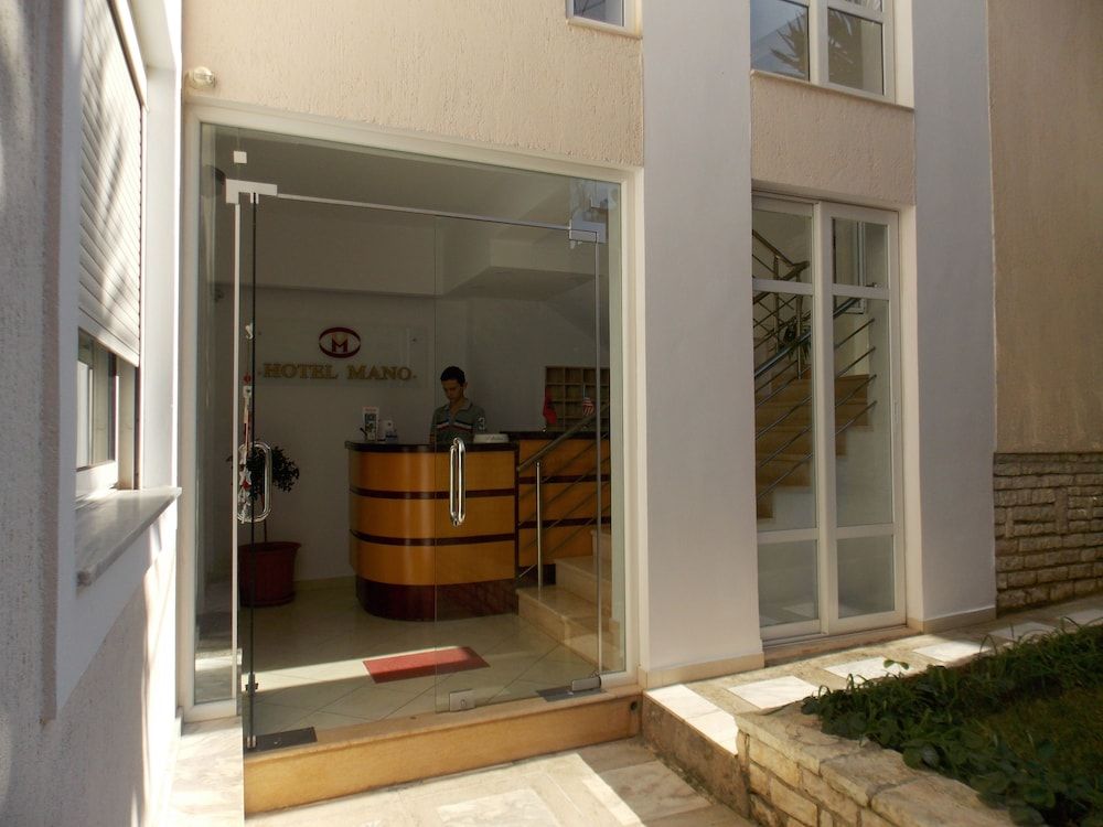 Hotel Mano 2