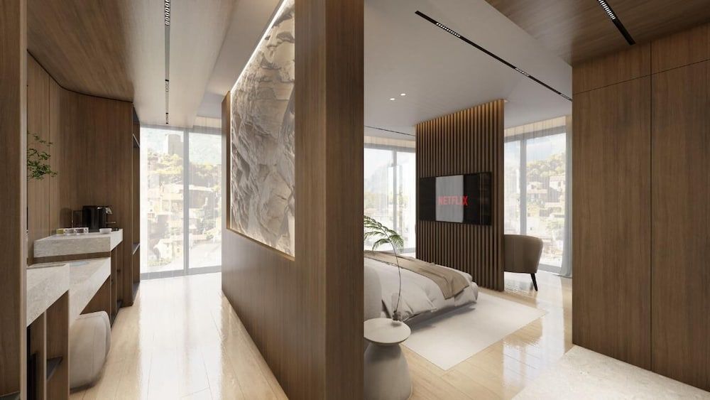 Monarc Hotel 2
