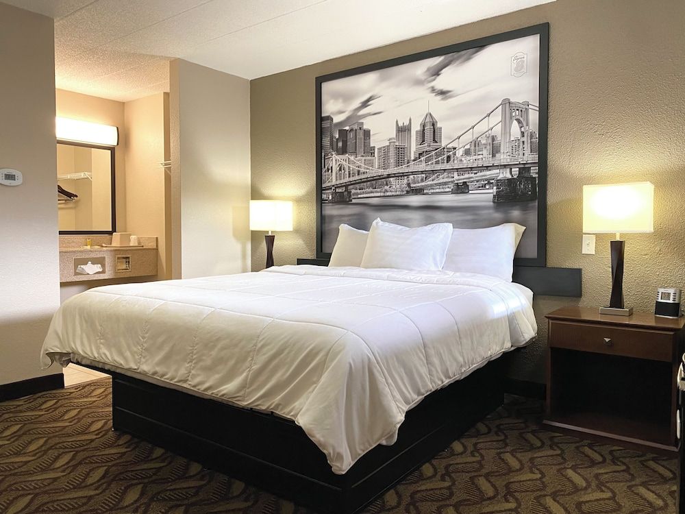 Super 8 by Wyndham Greensburg 1