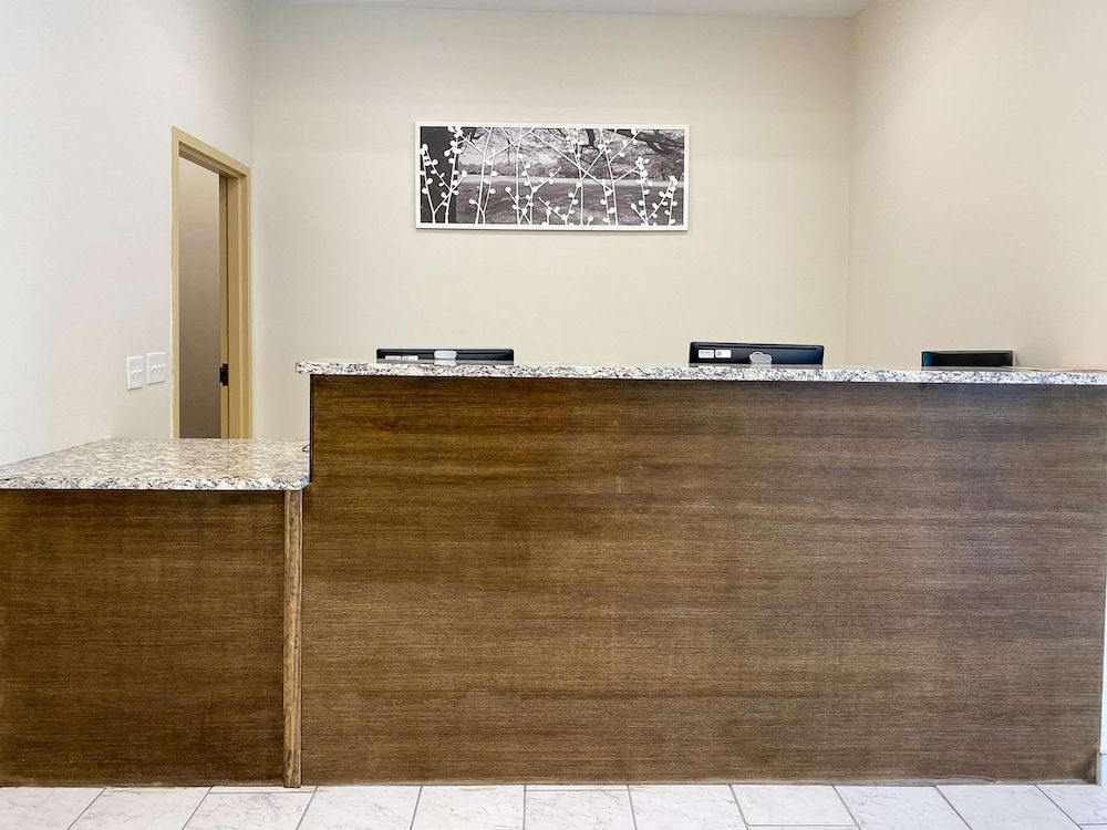 Sleep Inn Greensboro - Coliseum Area 2