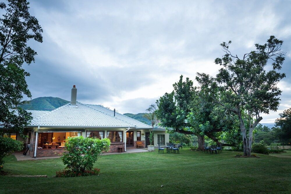 Twin Thorns Guesthouse 1