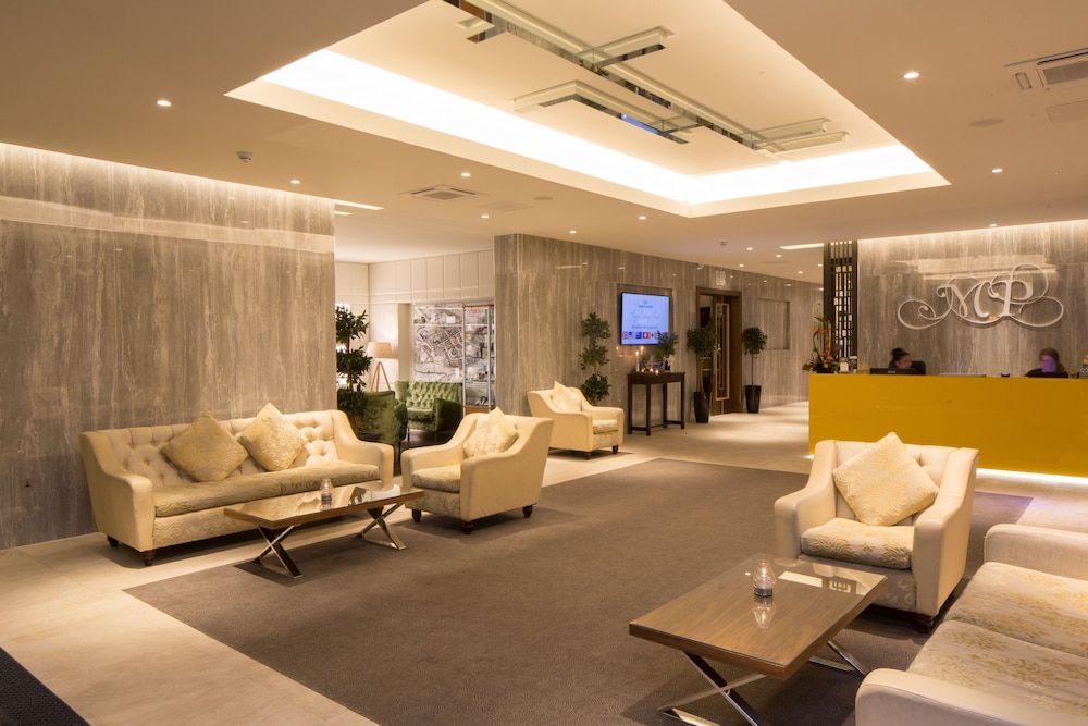 Menlo Park Hotel 2