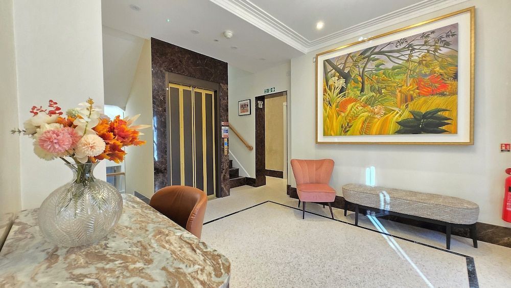 Fountain House Apartments - Hyde Park, London 2