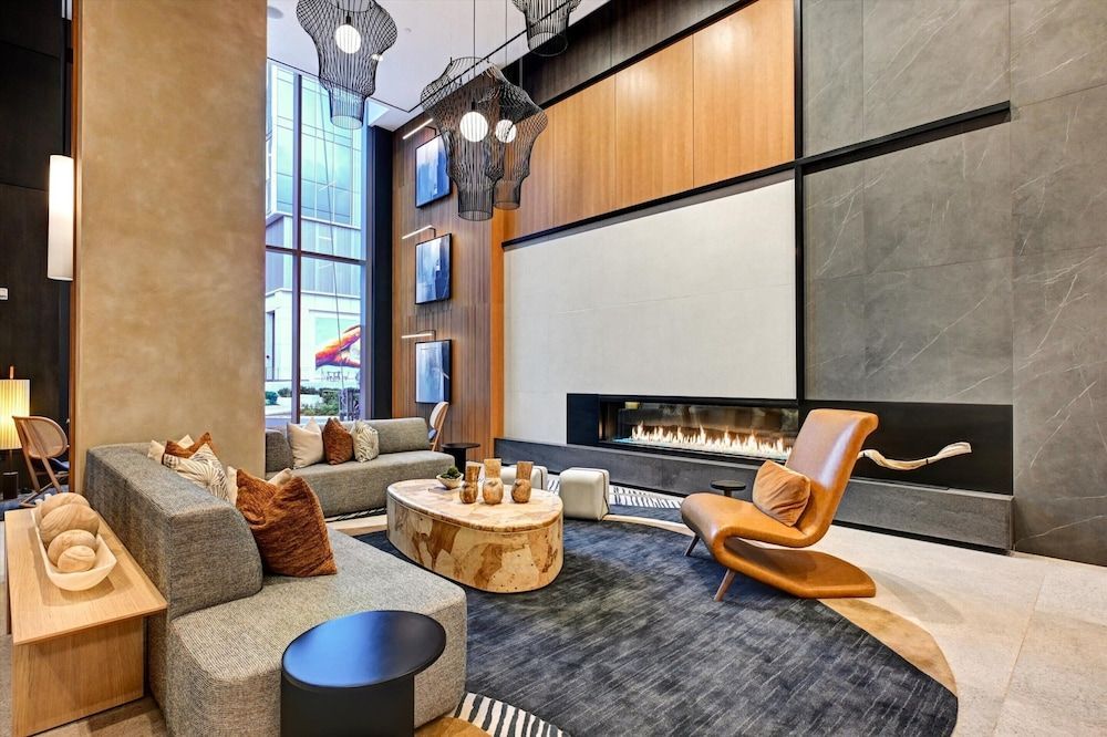 Global Luxury Suites at Town Center 2