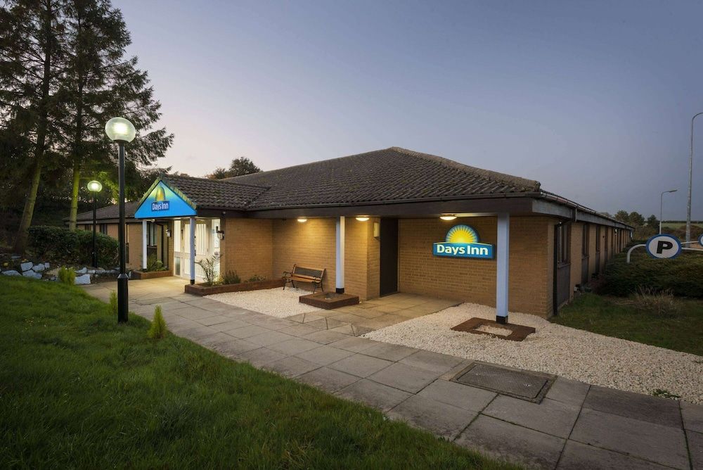 Days Inn Sutton Scotney North 1