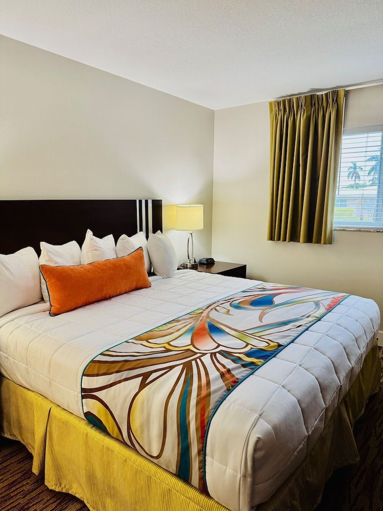 Surfsider Resort - A Timeshare Resort 2