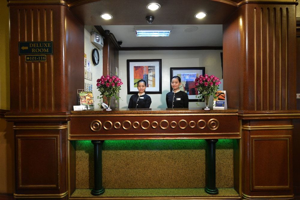 Paladin Hotel 2