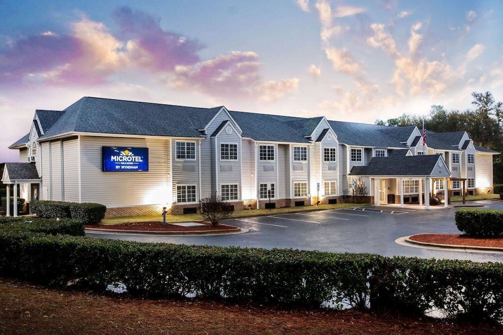 Microtel Inn & Suites by Wyndham Southern Pines Pinehurst 1