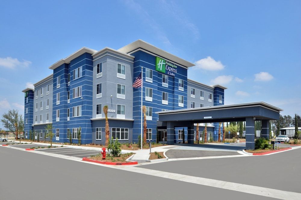 Holiday Inn Express & Suites LOMA LINDA- SAN BERNARDINO S by IHG 1