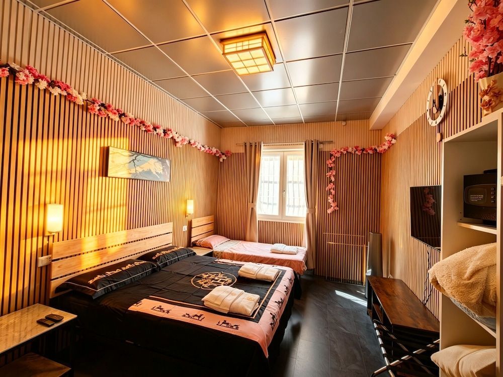 BED & BREAKFAST SAKURA 1