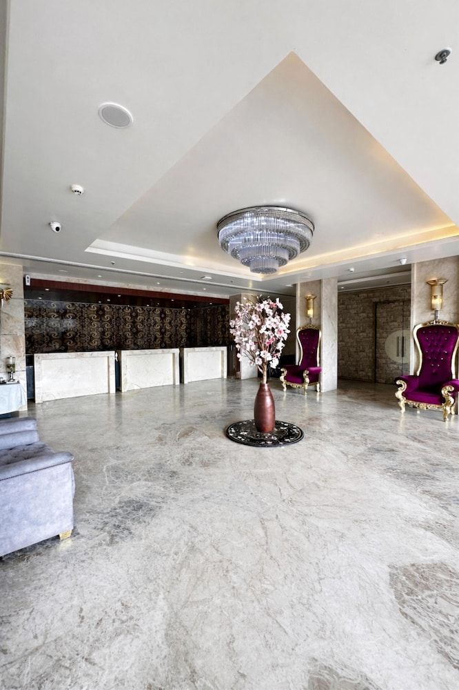 Golden Tulip Kukas Jaipur 1