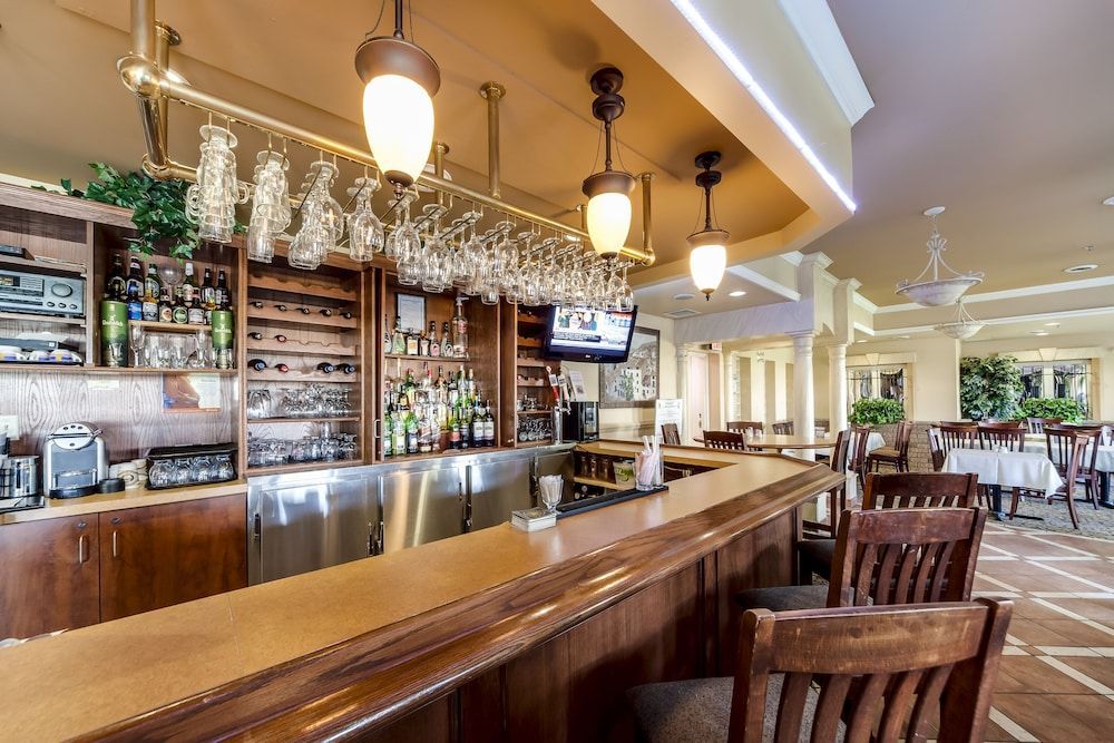Monte Carlo Inn Brampton 1