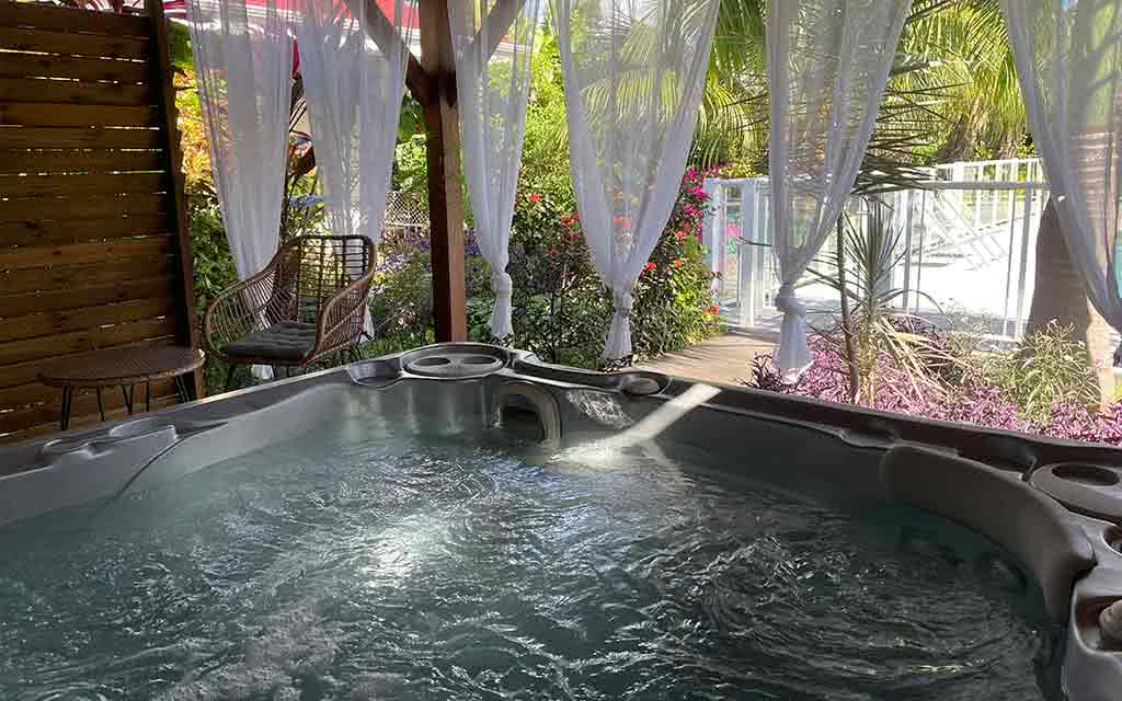 Hôtel & Villa Le Cocotel 2