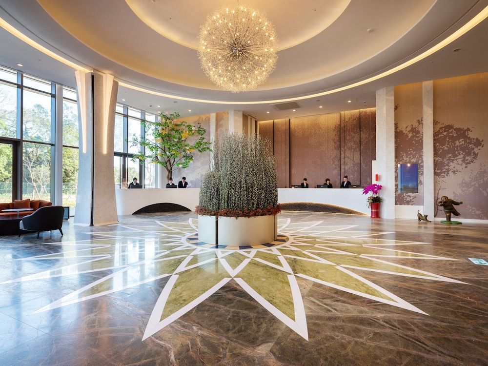 Fame Hall Garden Hotel 2