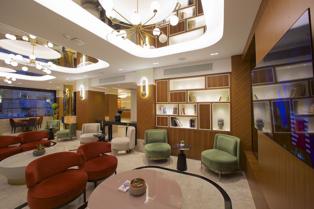 Hotel Eyfel 2